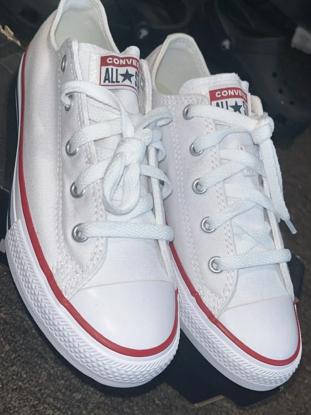 Converse white canvas